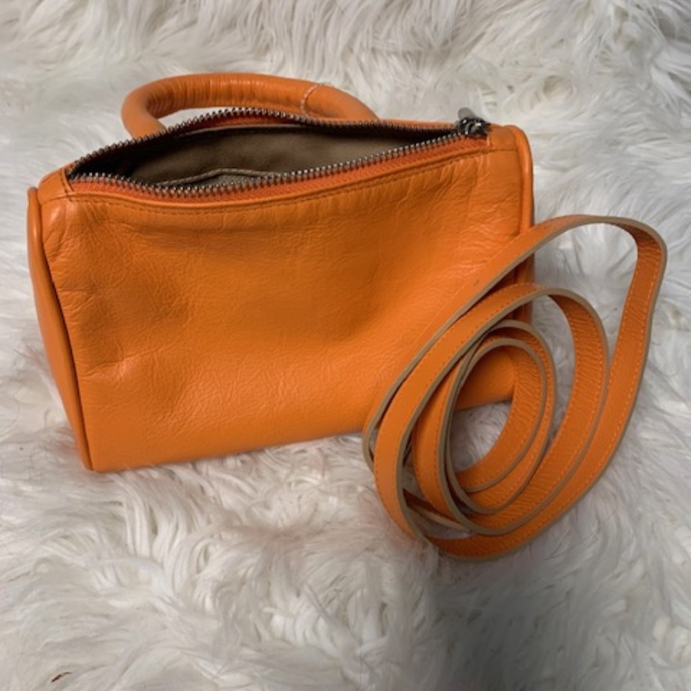 Lintervalle leather cross body bag